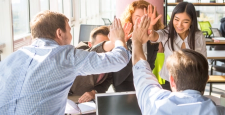 Devenir une holicompany : mode d’emploi !