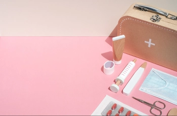 Quels médicaments prévoir en voyage ?